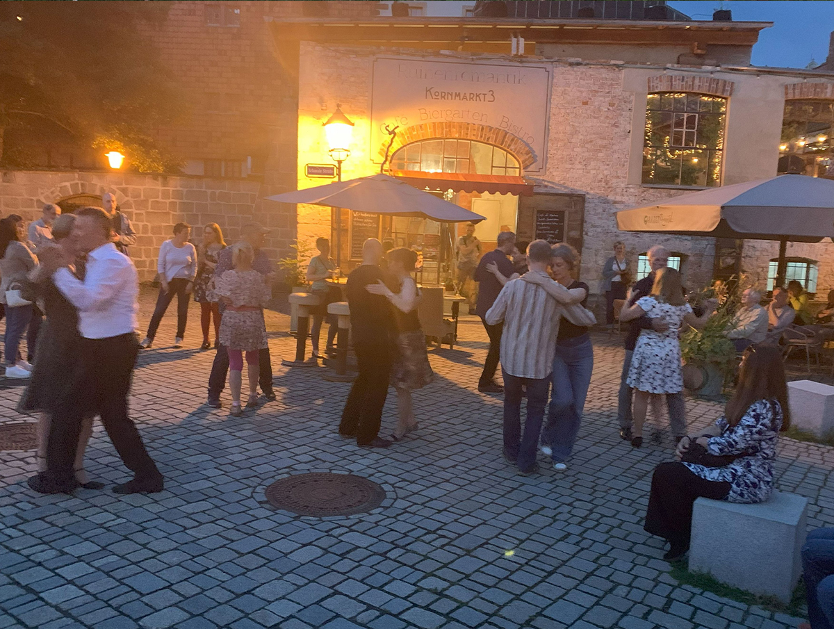 Tango